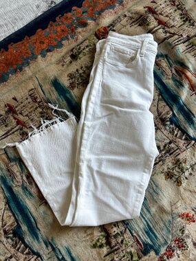 L’AGENCE White Cropped Straight Leg Jeans